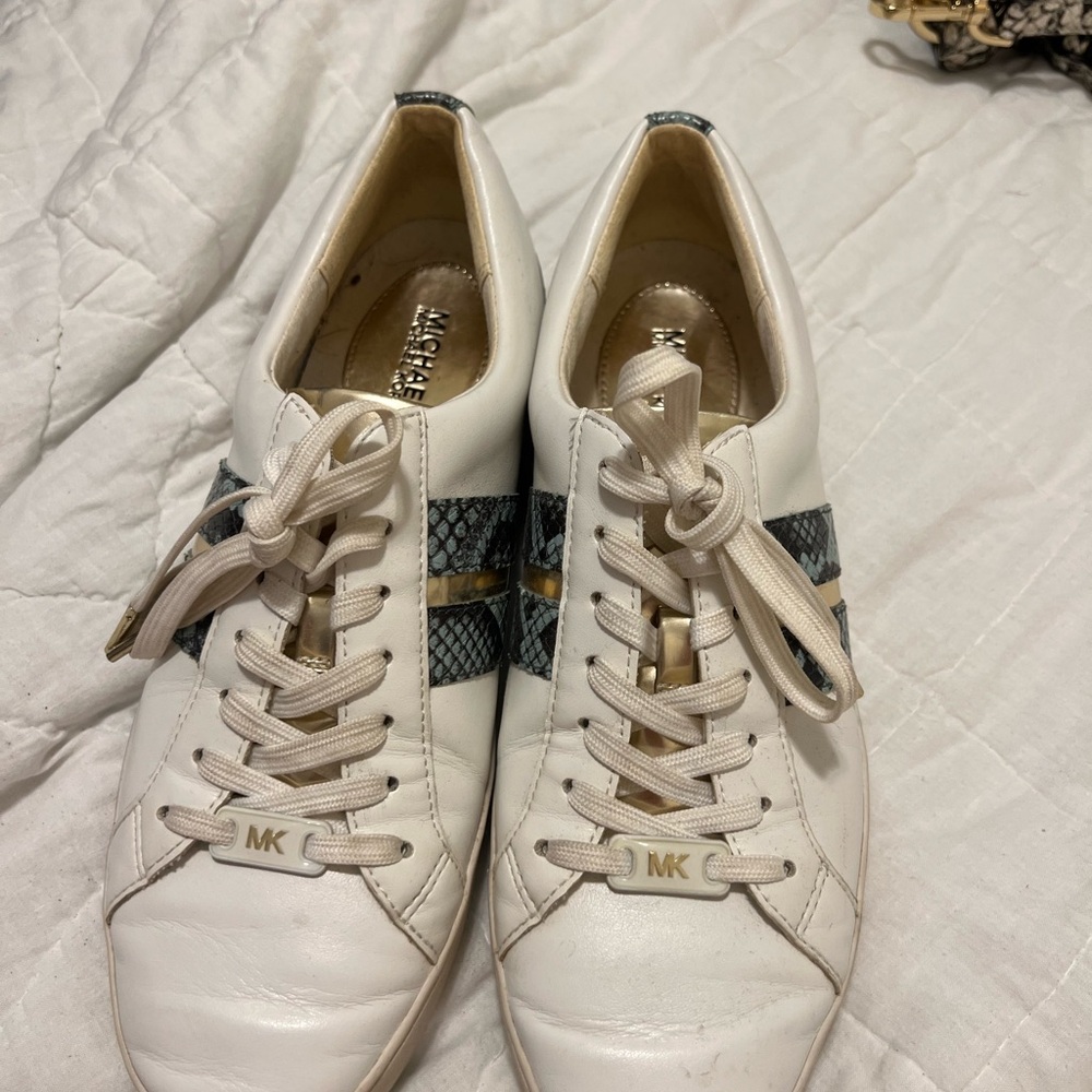 Michael Kors White and Gold Sneakers with Sleek Design - Picture 2 of 3